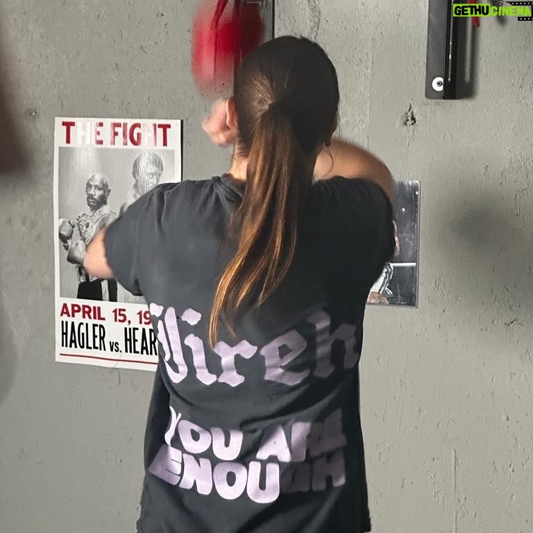 Katie Taylor Instagram - Though an army besiege me, my heart will not fear; though war break out against me, even then I will be confident. Psalm 27:3