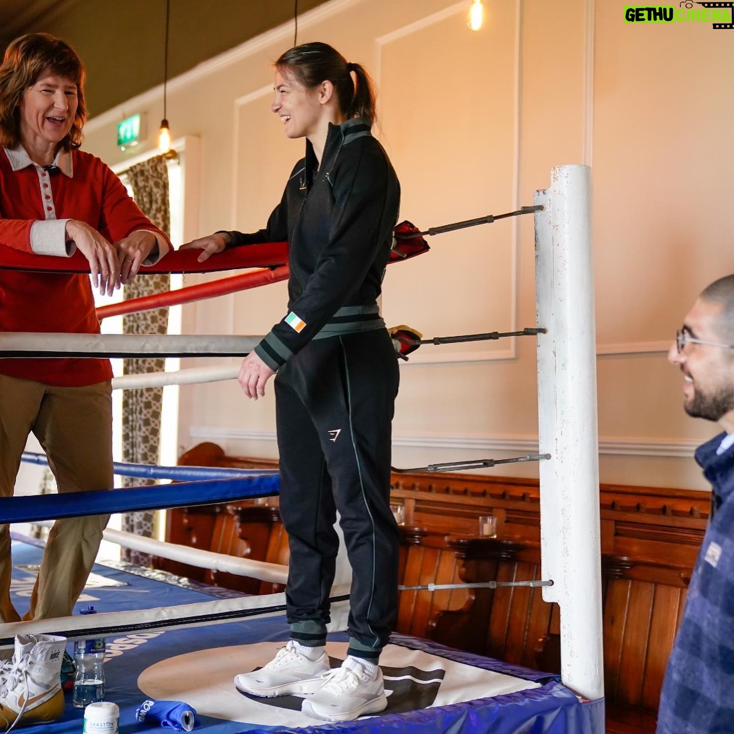 Katie Taylor Instagram - Surprise π @katie_t86 is reunited with Irish boxing trailblazer Deirdre Gogarty for the first time in over a decade π Full feature dropping later today with @arielhelwani π #TaylorCameron #Homecoming #Boxing