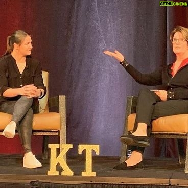 Katie Taylor Instagram - What a pleasure it was to speak to hundreds of female @ustfccca coaches at Denver this week. Our sports are different, but our mindsets are the same. Whether lacing up your spikes or lacing up the gloves, there are no shortcuts to success.