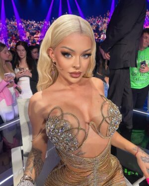Katja Krasavice Instagram - DEUTSCHLAND SUCHT DIE SUPERBITCH ⭐️