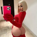Katja Krasavice Instagram - Danke für diesen UNGLAUBLICHEN Support es sind 13.000 Boxen weg!!! und das nach erst 4 Wochen - dazu ist noch kein einziger Inhalt bekannt 🫣❤️‍🔥 Die Streng Limitierte Ein ❤️ für Bitches Box ist RIESIG, Herzförmig und aus Samt - das ist schon krasser als alles andere - aber wartet mal die Inhalte ab 😱❤️‍🔥
