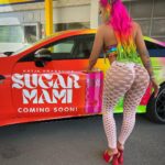 Katja Krasavice Instagram – @sugarmami.official coming soon!!!! 😍😍🤤
Lest bis unten durch ihr habt eine unglaubliche Chance!!! 😍
Ich habe in den letzten 2 Jahren mein Leben in meine Geschmacksnerven in dieses Produkt rein gesteckt!!! 🔥
Zwischen Höhen und Tiefen – zwischen Tagen an denen ich meinte ich bringe dieses Getränk doch nicht raus weil es noch nicht perfekt war! 😫
Zu jetzt endlich 2 Jahre später: SUGARMAMI ist perfekt und bereit euch mit allen 4 Geschmackssorten zu erfrischen!!!! 😍🤤
Die Reise geht los diesen Sommer erwartet euch SUGARMAMI – der Sparkling Softdrink 🍒🌵🍓🍑
‼️UNGLAUBLICH: Ein Paar von euch können SUGARMAMI mit mir zusammen VOR ALLEN ANDEREN probieren!!! 😱😍
Es ist ganz einfach:
Folgt dem offiziellen SUGARMAMI Profil: @sugarmami.official
Und wer Glück hat wird nächste Woche von mir mit meinem SUGARMAMI BENZ und dem SUGARMAMI Getränk besucht und versüßt 😍‼️
Viel Glück! 🔥
EURE SUGARMAMI 🤤