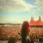 Katja Krasavice Instagram – Gestern vor 15.000 Menschen ABGERISSEN!!! Danke Karlsruhe 🔥
Meine 4 Tänzer/innen und ich haben für euch die Festival Stage brennen lassen 😛🌈🍑💦