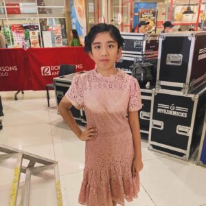 Katrina Halili Instagram - Thanks love, wala ka pang 1 week nagulat ako at gusto mo ng sumali sa program, may group singing, solo and dance yan ang request mo, kaya sige go. Push natin.🤭 nairaos naman kahapon.🥰 love you., wag ka lang makukulitan, kasi ikaw may gusto🤣😂