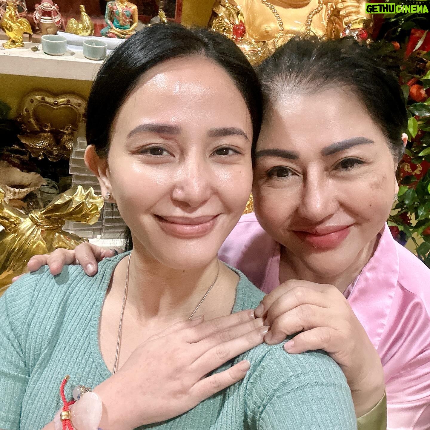 Katrina Halili - 4.2K Likes - Thank you achi @joylim888 for my charms and crystals bracelets❤️ sobrang dami, ILoveYou! Na miss kita,😘