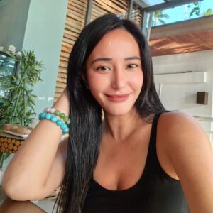 Katrina Halili Instagram - Morena muna ang peg natin🌺🌿