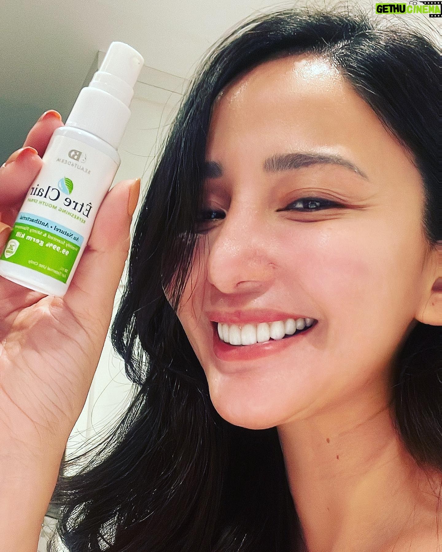 Katrina Halili Instagram - Stay fresh and protected with the all-natural Être Clair Refreshing Mouth Spray! #beautedermambassador