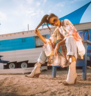 Katrina Law Instagram - Comin in hot…more fresh shots form our photo shoot with @katrinalaw down in Anza-Borrego Desert State Park. Hair and makeup by @karishmaaahhh . Logistics and security by @vanessacater .