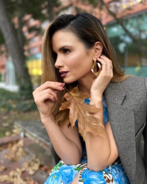 Katrina Law Instagram - Autumn in Philly

Styled by @highheelprncess 
Dress by @lelarose 
Jacket by @aninebingofficial 
Boots by @paristexas 
Jewelry by @8otherreasons 
Photography by @keithandreen