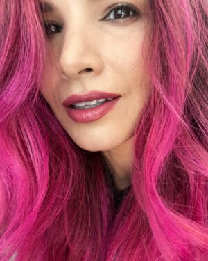 Katrina Law Instagram - Mid-strike hair don’t care! 

Let’s go @sagaftra !!!
