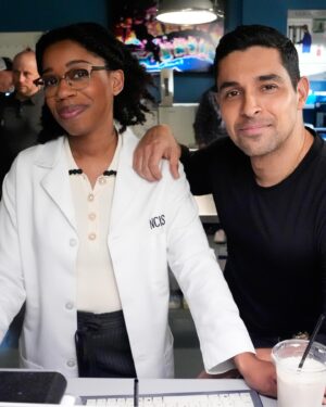 Katrina Law Instagram - ALL NEW NCIS TONIGHT!!!! 

Join us for the @ncisverse 1000th Episode!!!! #ncis 

@wilmervalderrama @briankdietzen @dionareasonover @therealseanhmurray @cbstv @cbscasting @cbstvstudios @paramountplus