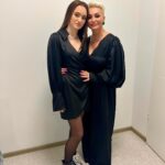 Katya Lel Instagram - Сегодня 15 лет моей Доченьке! С Днём рождения, Любовь моя Эми! @emilovetv_official 💜 Открывай миру и людям искренне своё сердце и своё Солнце, ты это можешь легко, родная моя девочка, доверяй и ничего не бойся! Я всегда с тобой! Вся наша семья всегда рядом! Мы гордимся тобой и благодарим, что Ты есть у нас, Богом данная, в любви!!Божьего благословения во всём и добрых людей рядом!🙏🏻💐☀️🌷😇🫶🩵 Благодарю вас, дорогие мои, за все ваши, такие искренние поздравления и пожелания 😇! #катялель #15летдоченька #светмой #моёсчастье #благословениявовсём #люблютебя❤️