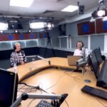 Katya Lel Instagram - Эфир на одном дыхании на радио Дача @radiodacharu 👌🏻😁, благодарю💜! Позитива и улыбок, хорошие мои!🫶 #катялель #радиодача #светвсердце #премьерановойпесни #янеона