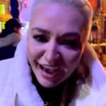 Katya Lel Instagram - Шикарные мои! 🌸 Нет слов выразить свои чувства благодарности и моей любви к вам! 🫶Столько искренности и невероятной теплоты от молодого поколения я вчера видела в Сириусе на Международном фестивале , где было около 20 тыс людей из 180и стран мира, чувствовала со сцены, как вы ждали на ветру и холоде, встречали, пели громче музыки, это просто 🔥🔥🔥🔥🔥🔥🔥🔥🔥😃. Несколько часов уже как открываю ваши сторис и они бесконечны🥰, с крутыми эмоциями счастья и благодарности, понимаю что только ради этого стоило прийти на эту землю, чтобы делать друг друга такими счастливыми, наполняя энергиями света в единении , во благо!💫🙏🏻☀️ Я Вас бесконечно Люблю!!!! Посылаю Вам из своего сердца лучики Любви и благодарности!!💜🩷🩵 #катялель #сириус #счастьепетьдлявас #светвдуше #благодарность #мировойхит #люблювас