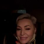 Katya Lel Instagram - Как вам холодная погода, дорогие мои? Утепляемся, бережём себя ! Позитива и улыбок!💚😘 @russkoe_radio 🤩 #катялель #люблювас