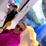 Katya Lel Instagram - ВДНХ. Интересная выставка « Форум Россия», получите удовольствие от красоты нашей невероятной страны🩷. Чудесных выходных! 🌸 #катялель #вднх #форумроссия #позитива