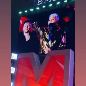 Katya Lel Instagram - Нет таких денег в мире, чтобы купить эту народную, искреннюю любовь! Это ваш выбор! 🔥И это большое счастье для артиста!  Люблю вас, обожаю  и благодарю за то, что Вы есть у меня такие замечательные! 🙏🏻🫶
Света в душе, любимые! ☀️🫶🩷. Пусть в вашей жизни всё легко получается💫☀️!
#катялель #мировойхит #любовьнавсегда #науровнеднк #мурашкипокоже