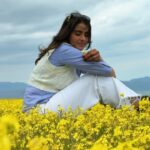 Kavya Thapar Instagram - Eternal happiness ♾️🌻 Almaty with @desh.videsh.in Shot & Edited by @damnsourabh . . #travel #mountain #nature #vibes