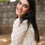 Kavya Thapar Instagram - 🤍 Styled by @stylebyannapurna Style Team @i.deekshasetti Hair @jayaram_dasarla Makeup @iramakeupstudios Wearing @surabhi.gandhi Jewellery @alluringaccessories.a2 Shot by @ganeshpeddireddy