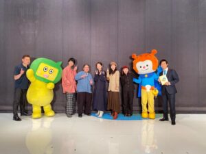 Kaya Kiyohara Instagram - 昨日は「おかえりモネ」ファン感謝祭で
ロケ以来の気仙沼に
お邪魔させていただきました！
⁡
幼馴染み組の
恒松祐里ちゃんと、
前田航基くんと、高田彪我くんと。
⁡
この作品を応援してくださっている皆さまと
お会い出来たこと
心から嬉しく、有難く思っています☺︎
⁡
.
#おかえりモネ