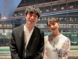 Kaya Kiyohara Instagram - あけましておめでとうございます㊗︎
昨日はNHK紅白歌合戦に審査員として
参加させて頂きました。
終始感動しっぱなしで
本当に贅沢な時間を会場の皆さまと視聴者の皆さまと共有出来たような気がしています。
⁡
2022年は何事も楽しむことを目標に
生きていきたいと思っています。
⁡
本年もどうぞ宜しくお願いいたします☺︎