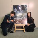 Kaya Kiyohara Instagram - 先日、 舞台「ジャンヌ・ダルク」の取材日でした！ はじめましての小関さんと。 ⁡ 初舞台という 未知の世界を目の前に慌てる私を 優しく導いてくださるスタッフの皆さんのおかげで、少しずつ前に進めている気がします。 ⁡ まだまだ緊張鳴り止まず、、 ⁡ 9月9日(土)の10:00から 東京公演チケットの 一般発売が開始されるみたいです。 ご興味ありましたら是非に☺︎ ⁡ . #ジャンヌダルク #白井晃　さん #小関裕太　さん