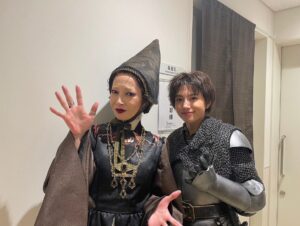 Kaya Kiyohara Instagram - ぽつらぽつら
思い返して頬を緩める日々
⁡
舞台「ジャンヌ・ダルク」
写真撮りたいです！とお願いするタイミングを伺っていたら坪倉さんが沢山シャッターを切ってくださいました。嬉しかった。
⁡
皆さんの素敵な笑顔をお裾分け。
最後の写真は大入り袋とりょうさんからいただいたブレスレット☺︎
⁡
.
#ジャンヌダルク
#神保悟志　さん
#山崎紘菜　ちゃん
#りょう　さん
#ワタナベケイスケ　さん
#深水元基　さん
#野坂弘　さん
#粟野史浩　さん
⁡
#進藤ひろし　さん
#松上順也　さん
#稲葉俊一　さん
#嶋村昇次　さん
#森野憲一　さん
#古木将也　さん
#樋口裕司　さん
#岡本拓真　くん