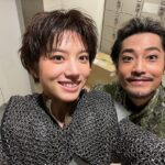 Kaya Kiyohara Instagram - 舞台「ジャンヌ・ダルク」大千秋楽でした。 ご観劇くださった皆々様 誠にありがとうございました。 ⁡ 沢山の愛に溢れた現場でした。 ⁡ 白井さんをはじめとする スタッフ・キャストの皆さまの温かさに涙。 本当に幸せな日々でした。 ⁡ また皆さまとご一緒させていただけるよう、 そして舞台に立てる日が来るように これからも精進してまいります。 ⁡ 写真は舞台上では敵対していた皆さま 迷った時に導いてくださる素敵な先輩方です。 そして大好きレイモンケヴィン☺︎ ⁡ . #ジャンヌダルク #福士誠治　さん #坪倉由幸　さん #島村龍乃介　くん #岡田浩暉　さん #榎木孝明　さん