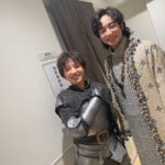 Kaya Kiyohara Instagram - 本日、東京千秋楽を迎えました。 一瞬で過ぎ去ってしまった。 ⁡ この座組の一員になれたこと ずっとずっと大事に抱き締めていたいです。 ⁡ そしてご観劇くださった皆さまへ 心からの感謝を。 ⁡ 大阪公演も 誠心誠意努めてまいります。 ⁡ いつも大きな力をくれる小関さんと☺︎ ⁡ . #ジャンヌダルク #小関裕太　さん