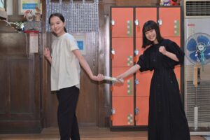 Kaya Kiyohara Instagram - 朝ドラのバトンタッチ式がありました☺︎﻿
﻿
杉咲花さんとは初めてお会いしたのですが﻿
沢山の優しいお言葉をかけて下さって
温かさに感激いたしました、、﻿
﻿
「おちょやん」は来週まで放送で、﻿
「おかえりモネ」は﻿
5月17日から放送開始ですので﻿
皆さま是非楽しみにしていて下さると嬉しいです！﻿
﻿
.﻿
#連続テレビ小説﻿
#おちょやん﻿
↓﻿
#おかえりモネ﻿