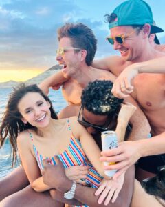 Kayla Ewell Instagram - No amount of delayed flights can keep us from a good time 🤙 Shaun’s White Trash Birthday (Part 1)