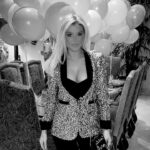 Kaylyn Slevin Instagram - I’m feelin’ 22🥂👸🏼
