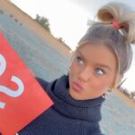 Kaylyn Slevin Instagram – Buy and build my first house before I’m 21! #SOLD ✅