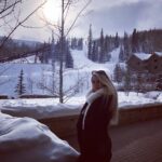 Kaylyn Slevin Instagram - In the Utah snow!⛄️