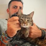 Kaysar Dadour Instagram - Carinha de Sapeca miauuu 🐈‍⬛ #gato #gatos #kaysar #sapeca #kaysardadour #cat #catsofinstagram #melhordianomundo #gatas #gata #animalovers #animais