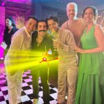 Kaysar Dadour Instagram - Que casamento lindo maravilhoso Chorei dancei ri comi e bebi demaisss kkk Que Deus abençoe vocês dois pra sempre Vocês são incríveis juntos Adorooooo demaissssss contem cmg sempre 🙏😘 Safadoossssssss @rodrigoonie @wbendelack #kaysar #kaysardadour #casamento #melhordianomundo #casamentos #amor #casamentodoano