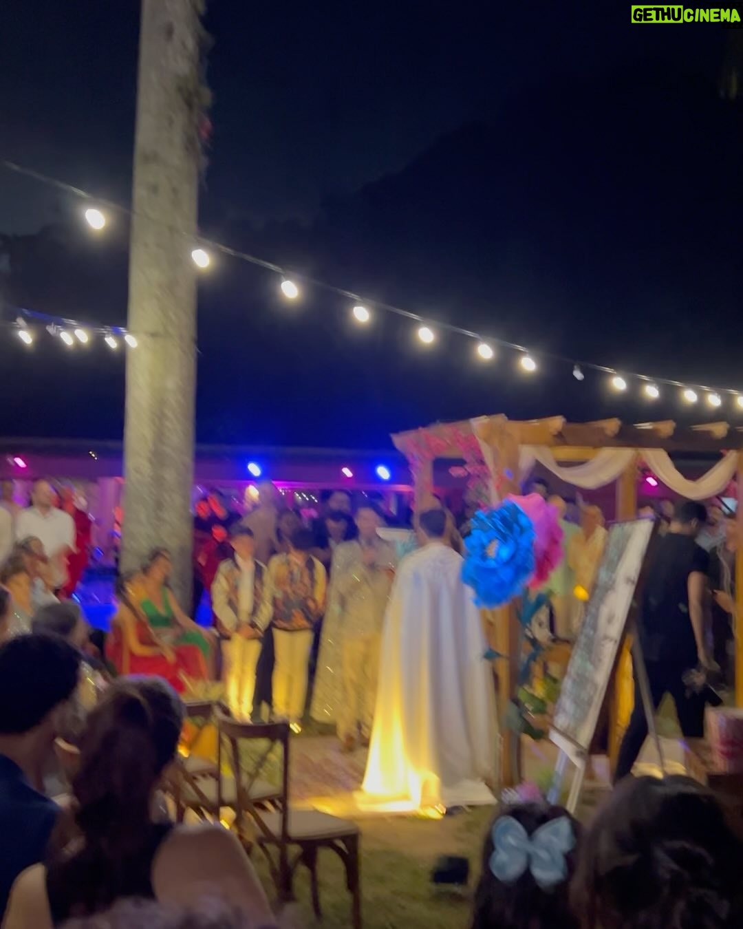 Kaysar Dadour Instagram - Que casamento lindo maravilhoso Chorei dancei ri comi e bebi demaisss kkk Que Deus abençoe vocês dois pra sempre Vocês são incríveis juntos Adorooooo demaissssss contem cmg sempre 🙏😘 Safadoossssssss @rodrigoonie @wbendelack #kaysar #kaysardadour #casamento #melhordianomundo #casamentos #amor #casamentodoano