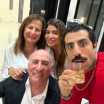Kaysar Dadour Instagram - Caracooo Com muita felicidade e alegria e com orgulho fechei o ano 2023 com muitas coisas boas e ao lado da minha familia 😍🙏 Agora posso dizer vem 2024 que esse ano é meu sem dúvida nenhuma Estourar na música e na atuação bora focar contagem regressiva 365… 🙅‍♂️🙏😘🦖🦜🎊 #2024 #2023 #kaysar #kaysardadour #melhordianomundo #vem2024 #adeus2023