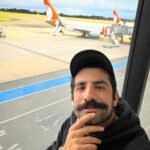 Kaysar Dadour Instagram - Para onde ?✈️ #kaysar #kaysardadour #melhordianomundo #viajar #viajarepreciso #viajareviver #viajarfazbem #viajarépreciso #viajarbarato #viajarporelmundo #amoviajar #viajaresvida #viajarpelomundo #revistaviajar #viajaresunplacer #✈️ #✈ #✈️✈️