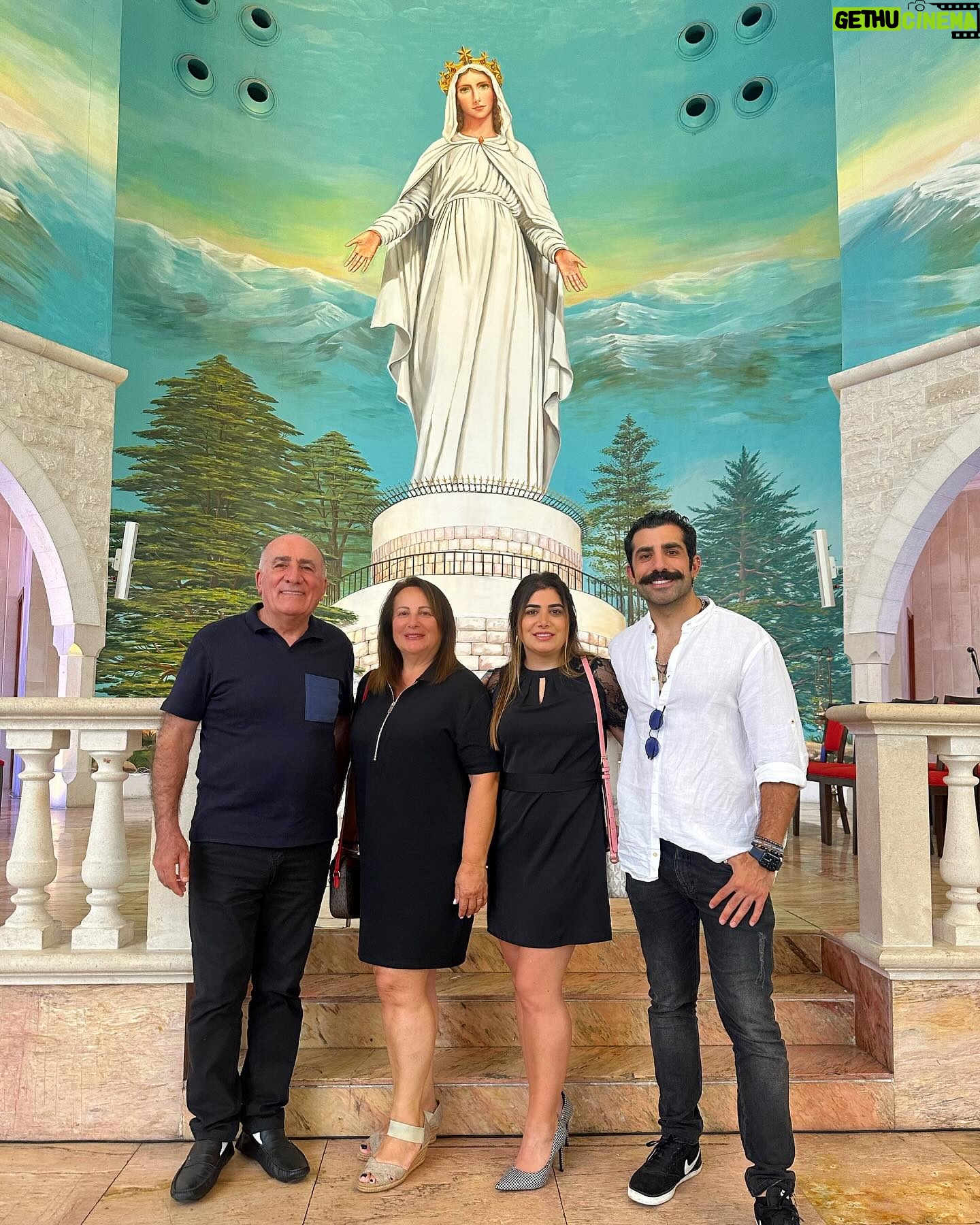 Kaysar Dadour Instagram - Amanhã Natal Já começamos a comemoração do natal na igreja com minha família em São Paulo . Que Deus abençoe todos vocês caracoo #kaysar #kaysardadour #melhordianomundo #natal #nata|2023 #saopaulo #sp #merrychristmas #joyeuxnoël