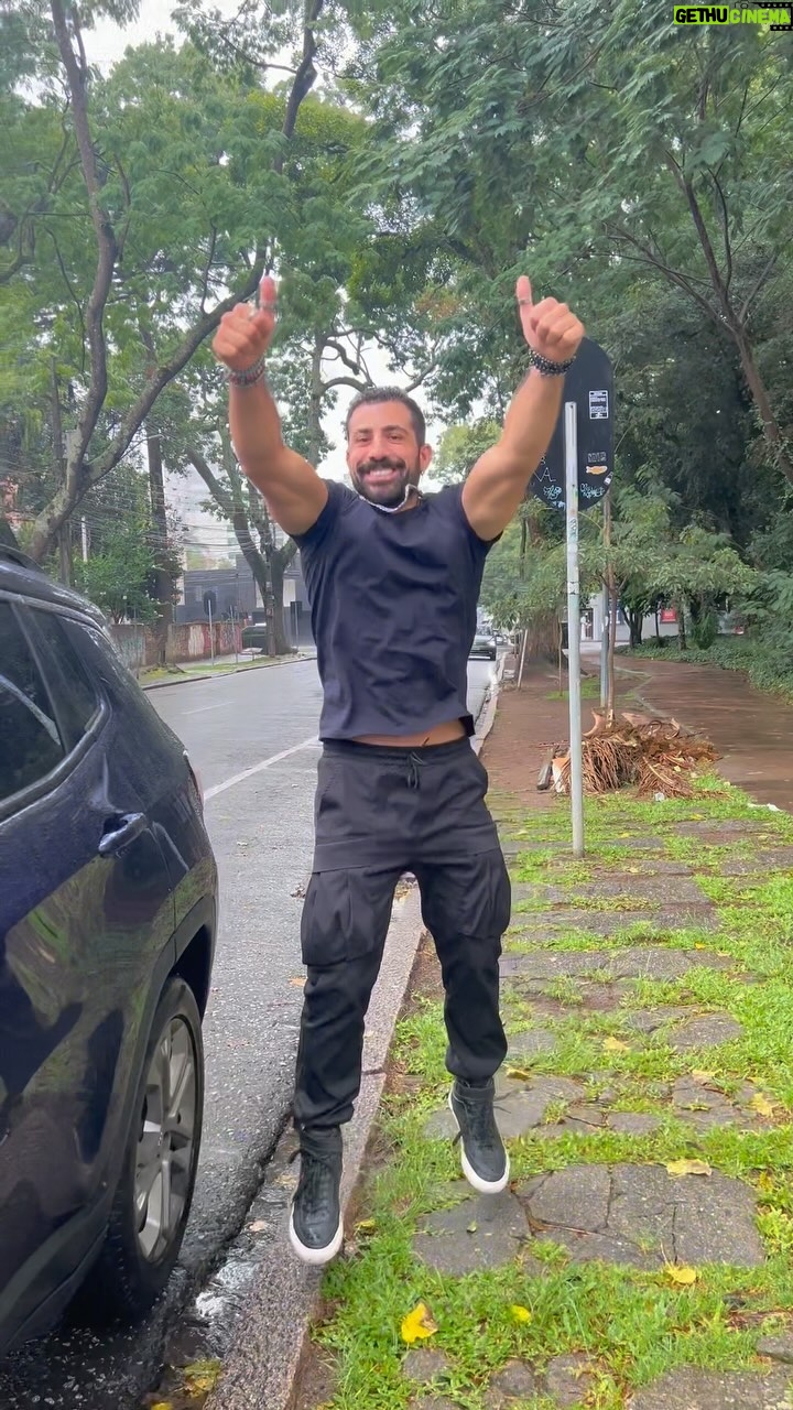 Kaysar Dadour Instagram - Quem aí se identifica? Ainda bem que a Unidas garante os melhores modelos de carros e tem mais de 180 lojas espalhadas pelo Brasil. Se precisar já sabe, vem com a @Unidas 💙🚙 #Unidas #AluguelDeCarros #kaysar