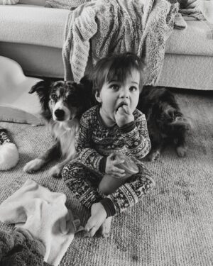Kellan Lutz Instagram - Some Feb moments in B&W
1. Valentine’s Day with kids is >>>>> 👨‍👩‍👧‍👦💝
2. This girl loves dinosaurs, excavators, and insects 🦖🦎🐞
3. Food makes Kasen happy like his mama 😋
4. Told ya 🙃
5. We have a THREE year old 🥹
6. Us. ❤️‍🔥
7. Went to the zoo for Ashtyn’s birthday and on the way out fed some flamingos 🦩
8. The best of friends 👫

Now onto March with is Kellan and my bday month!!