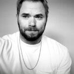 Kellan Lutz Instagram – I can’t wait to see you this weekend at MCM London Comic Con! I’ll be there Saturday 28 and Sunday 29 October at ExCeL London.
 
Got a little inside secret for you all…You can book autographs and photo ops now or attend my panel with my vampire siblings @ashleygreene and @jacksonrathbone on the Main Stage at 12:30PM on Saturday. MCM tickets are still available, but some tickets have already sold out so don’t miss out, get yours quick!”
 
Can’t wait to see you all @MCMComicCon #MCMComicCon
 
https://www.mcmcomiccon.com/london/en-us/tickets.html