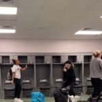 Kelley O’Hara Instagram – havin’ fun with itttt 🦇😝 on to the next one #playoffbatties