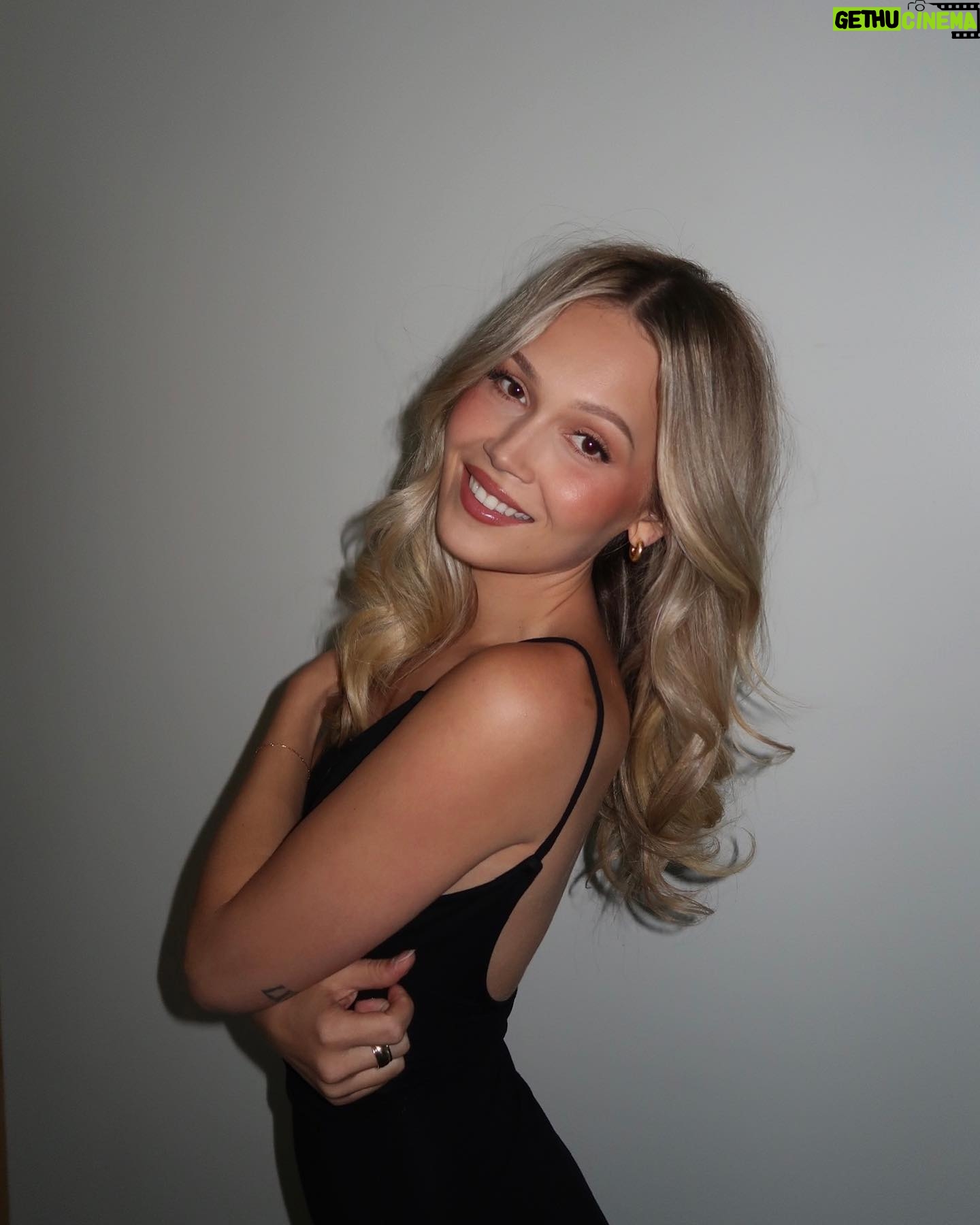 Kelli Berglund - 42.4K Likes - ✨ @carlyy.fisher @sydroze @taylorhealeymakeup