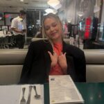 Kelli Berglund Instagram – dinner and a show 🥞