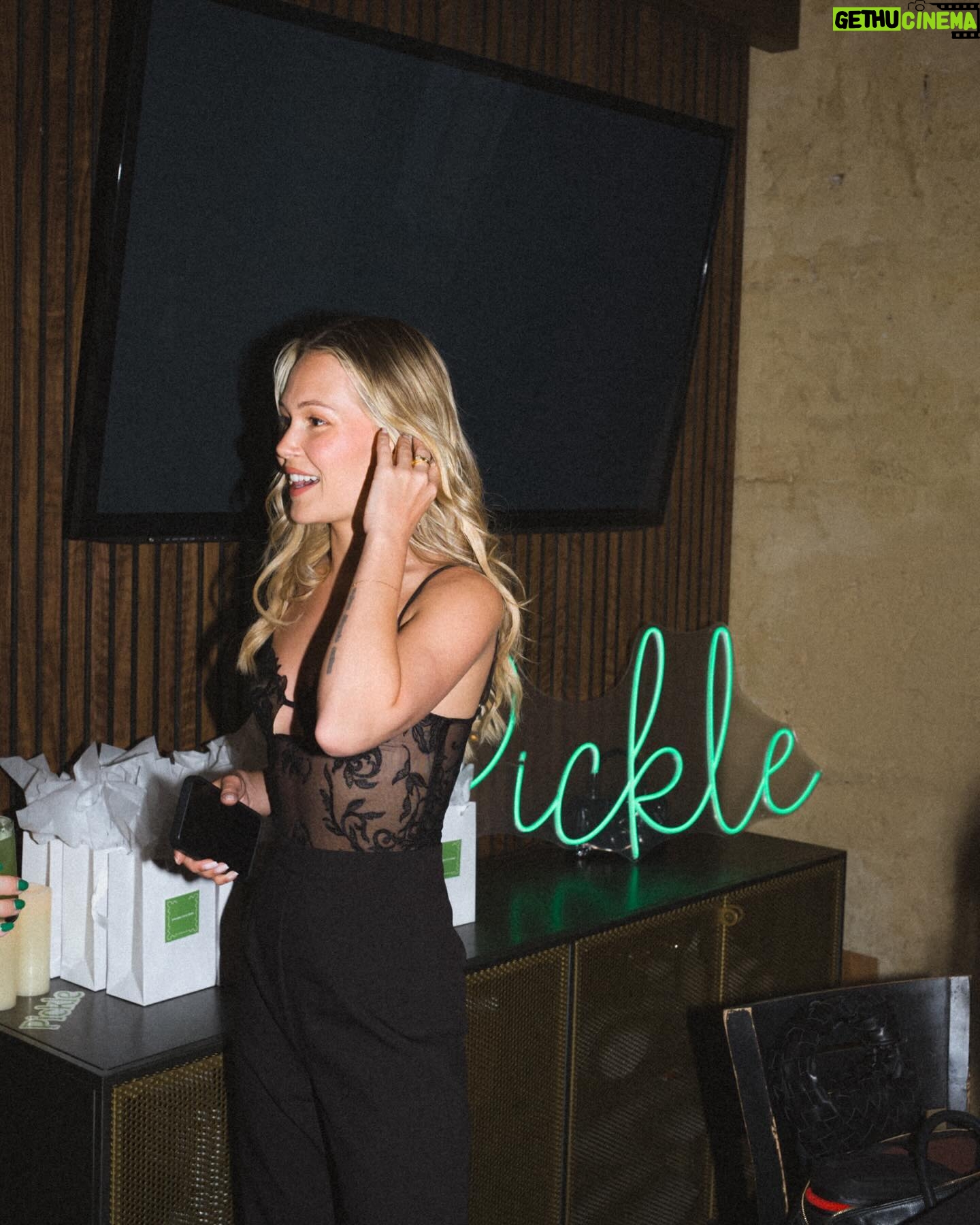 Kelli Berglund Instagram - happy LA launch @shoponpickle! the ladies love u. pics by @andiejjane 🍸