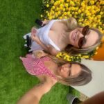 Kelli Berglund Instagram - champagne, no problems 🌼 @veuveclicquot #vcpoloclassic