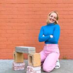 Kelli Erdmann Instagram - This is what months of training looks like💪😝 #happykelli #vfx #brickbreaking