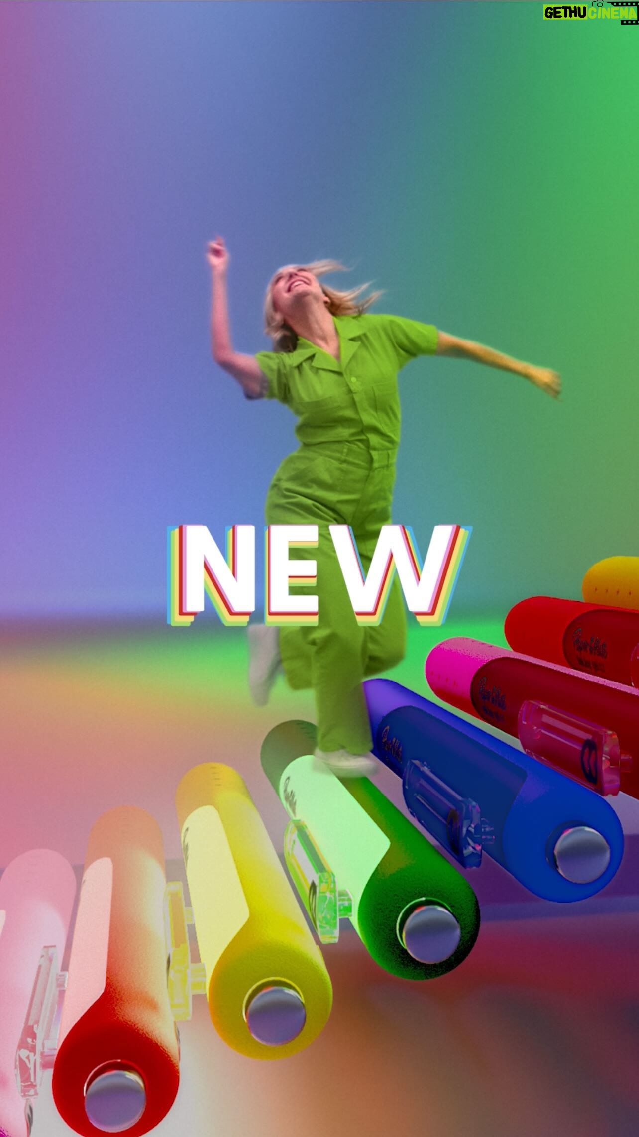 Kelli Erdmann Instagram - #ad It’s here!!! So excited to finally share what we created with @paper_mate for their InkJoy Gel and new InkJoy Bright! pens 💕 FEEL THE JOY! The entire team was incredible. Honored to get to be part of this awesome group 😁 Creative Agency: @livelab_llc Lead Creative Director, Photographer: @samuelgove Director: @rick_wayne Associate Creative Director, Head of Post-Production: @braedanherrera Executive Producer: @barry_krause Executive Producer: @dannypollack_ Producer: @sarahguzik Producer: @itsabiperl Assistant Director: @rj.collins VFX House: @neymarcvisuals Director of Photography: @jeffreykellydp Graphic Designer, Photo Assistant: @alikent_ Photo Editor/Retoucher: @bellavalois Choreographer: @danadaners Original Score: Keeley Bumford, @dresagemusic